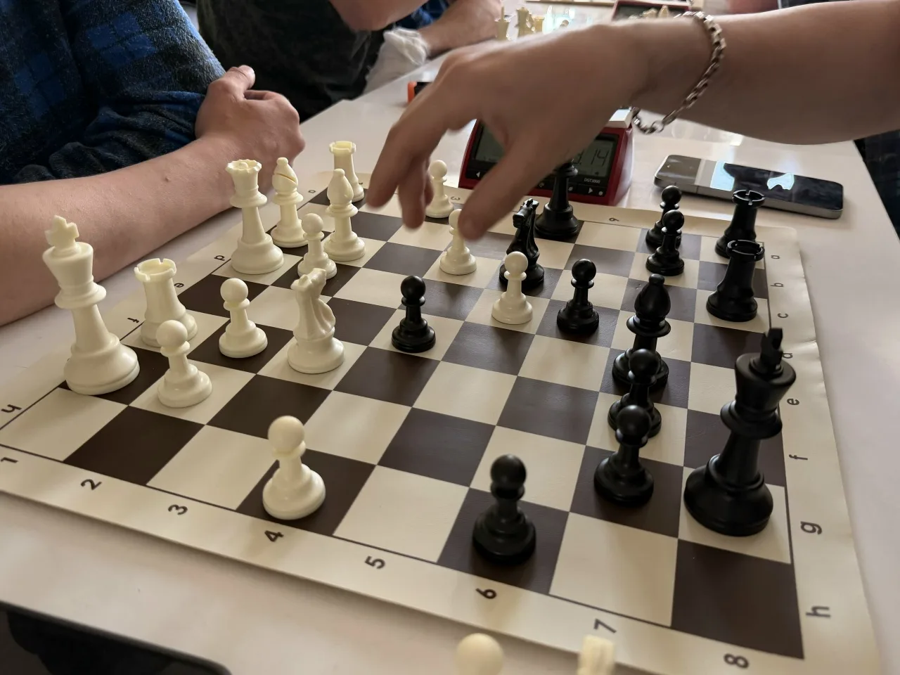 ♟️Во втором корпусе ВОКБ №1 открыли шахматный клуб для пациентов и сотрудников.

Торжественным старт