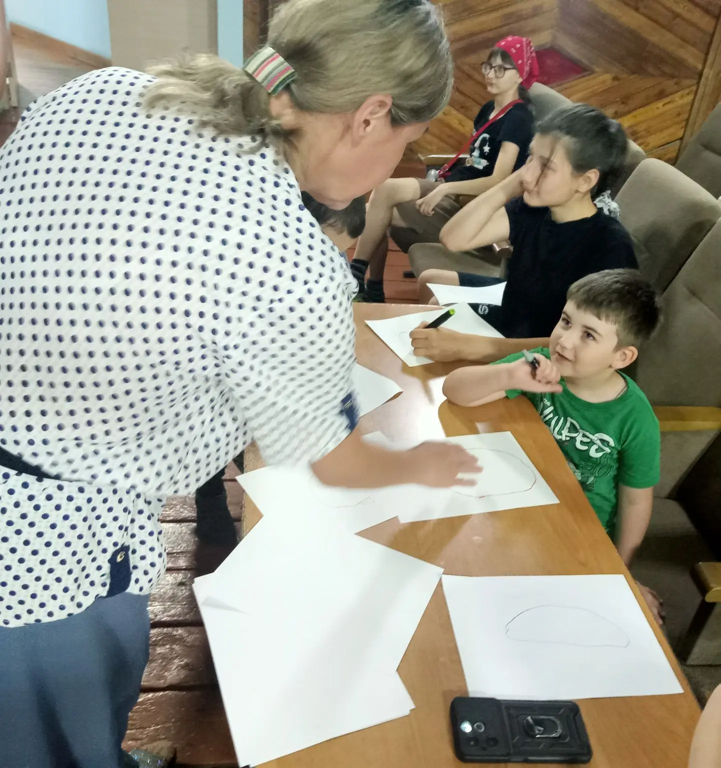 Солнечный, уже одиннадцатый день в нашем лагере, прошёл под названием "Международный день игры" в пр