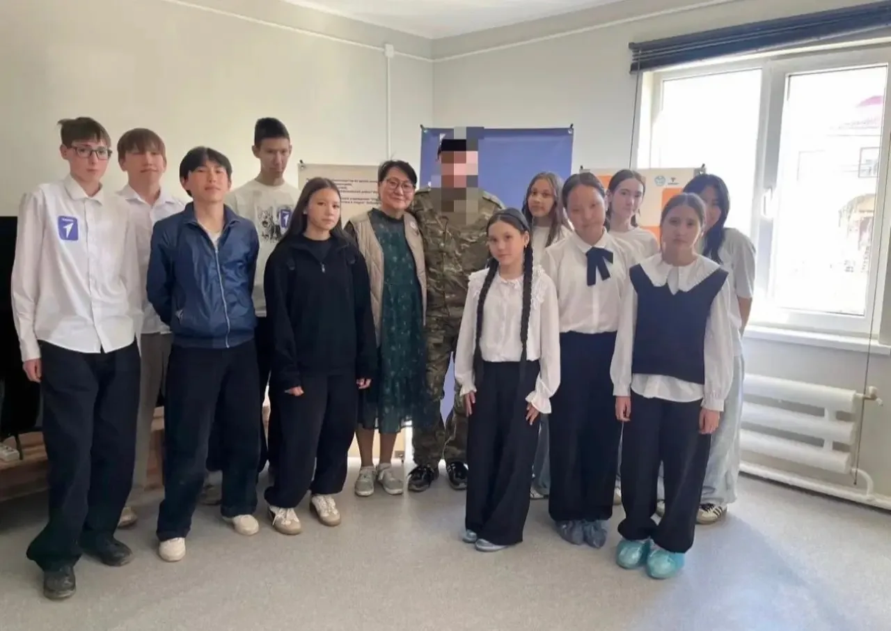 В нашем Центре «Патриот» прошла встреча с участником Специальной военной операции, находящимся в оче