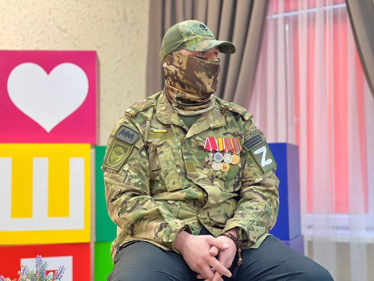 Герои среди нас: Классная встреча с участником СВО  В нашей школе прошла по-настоящему патриотическа