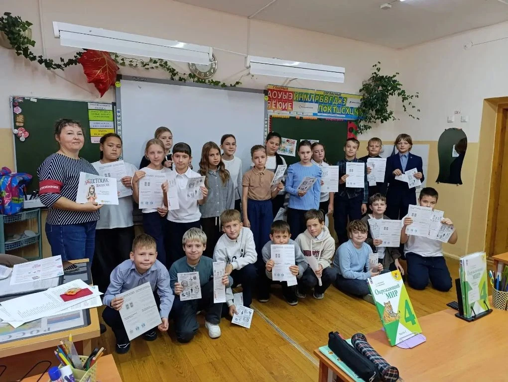 В Канском округе добровольцы народной дружины «Звезда» на один день перевоплотились в у...