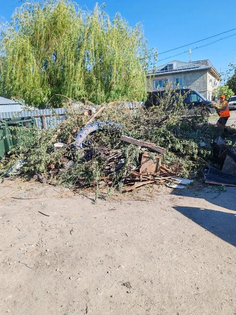 🗓️ 22.05.2026 года сотрудниками МБУ «Благоустройство» была выполнена работа по очистке...