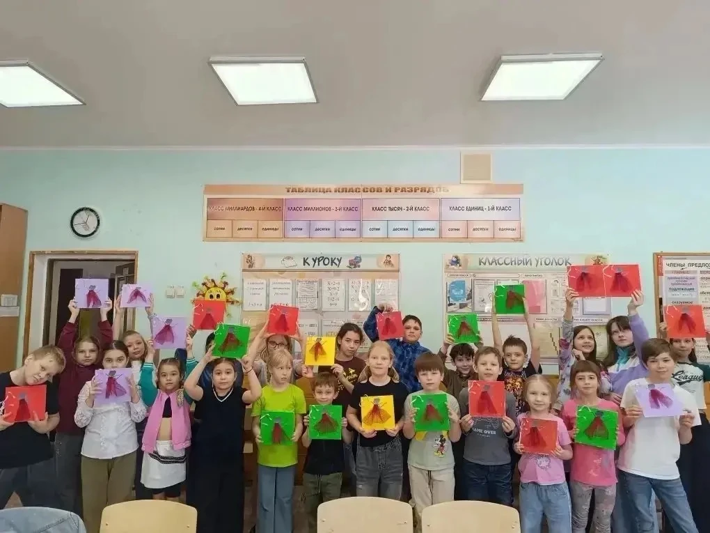 🌸 Весенние каникулы: от нежной грации до весёлого смеха! 📍Сегодня в нашем пришкольном лагере день бы