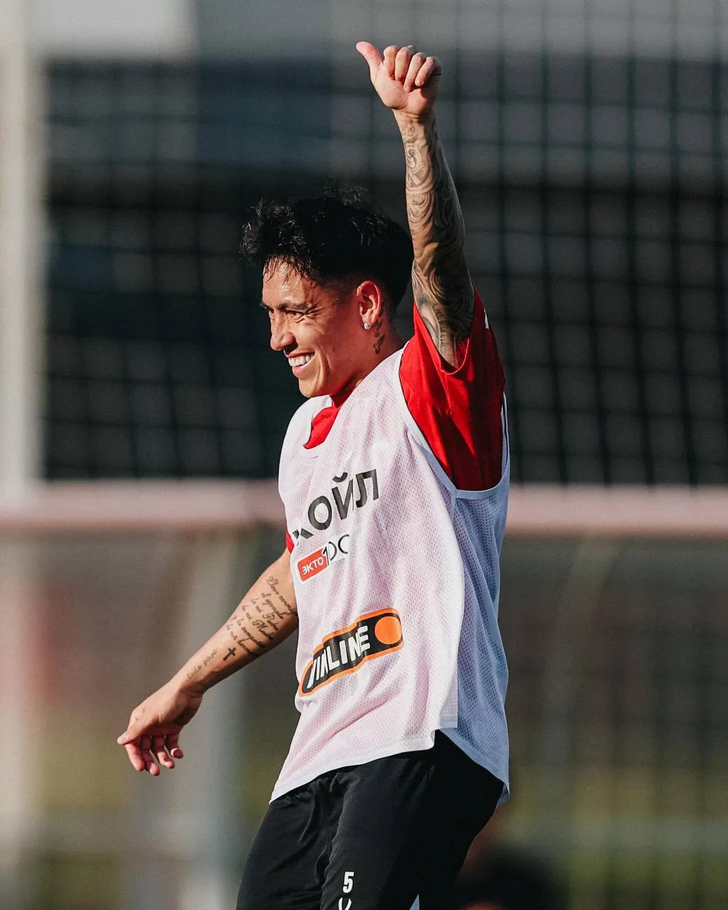 🔴⚪️ Свежие фотографии с прошедшей тренировки «Спартака» 💪 

♦️ MAX-канал @FANS_FCSM
