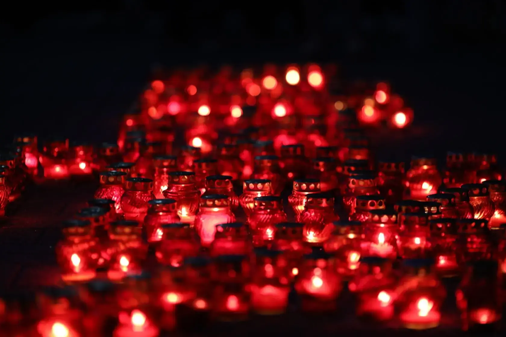 «НИКТО НЕ ЗАБЫТ, НИЧТО НЕ ЗАБЫТО»  🕯️8 мая, в канун Дня Победы, студенты и преподаватели нашего колл