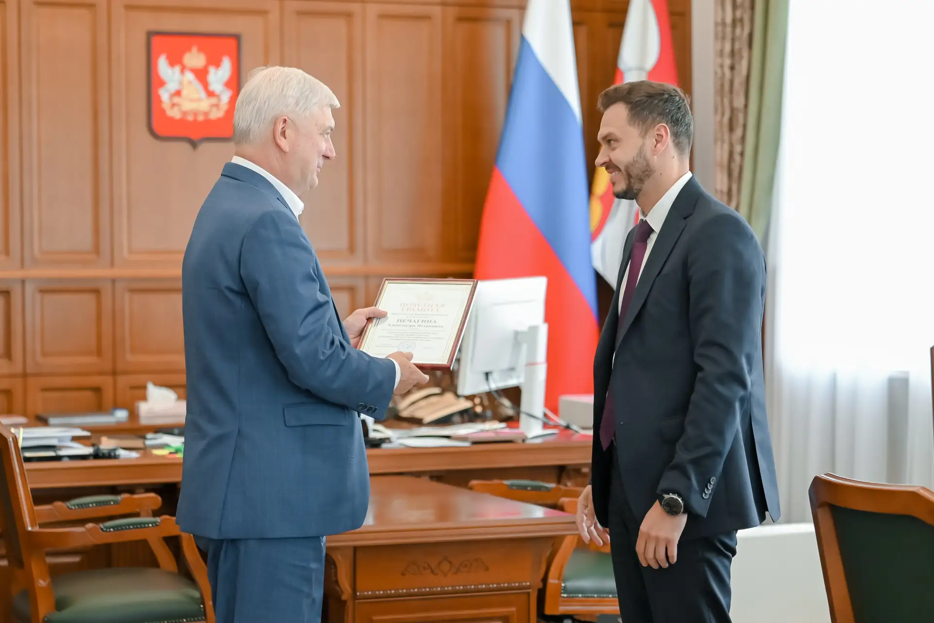 Губернатор Александр Гусев вручил награду директору воронежского КБХА Александру Печагину

Губернато