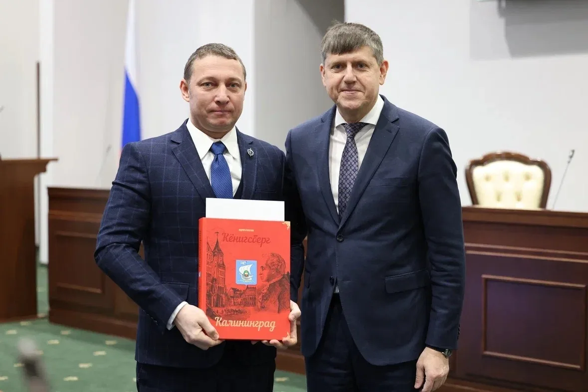 В преддверии Дня защитника Отечества поздравления принимают мужчины нашей школы. На торжественном пр