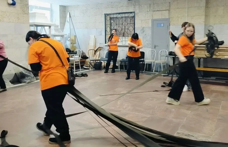 📅18 марта ученики 10Б класса вместе с их классным руководителем посетили мастерскую по изготовлению 