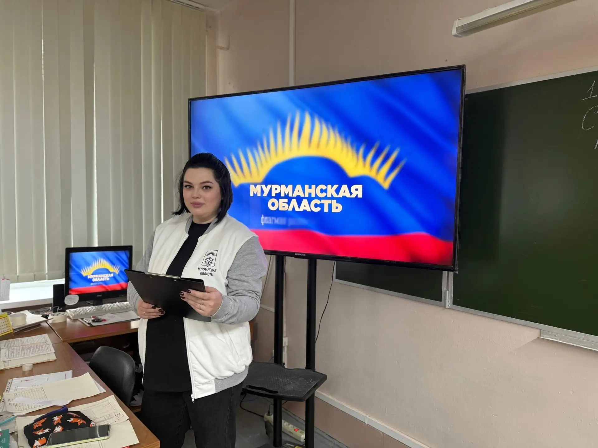 📢 Старшеклассники и студенты ЗАТО Александровск открыли для себя 8 дверей возможностей!
