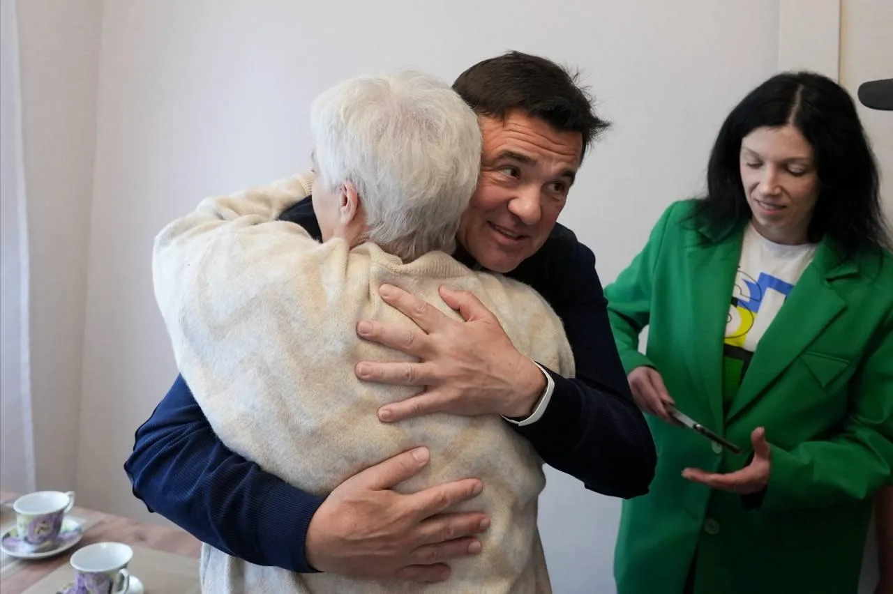 🔑🏡 Сегодня работаем в Подольске, в поселке Южный. Здесь почти 400 человек переезжают ...