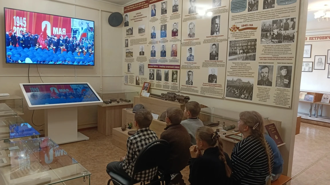 📌В преддверии великого праздника – Дня Победы экскурсанты посмотрели документальный фи...