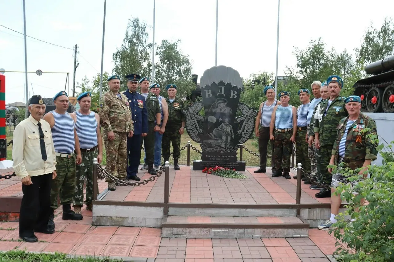 В Татарском округе отметили День ВДВ