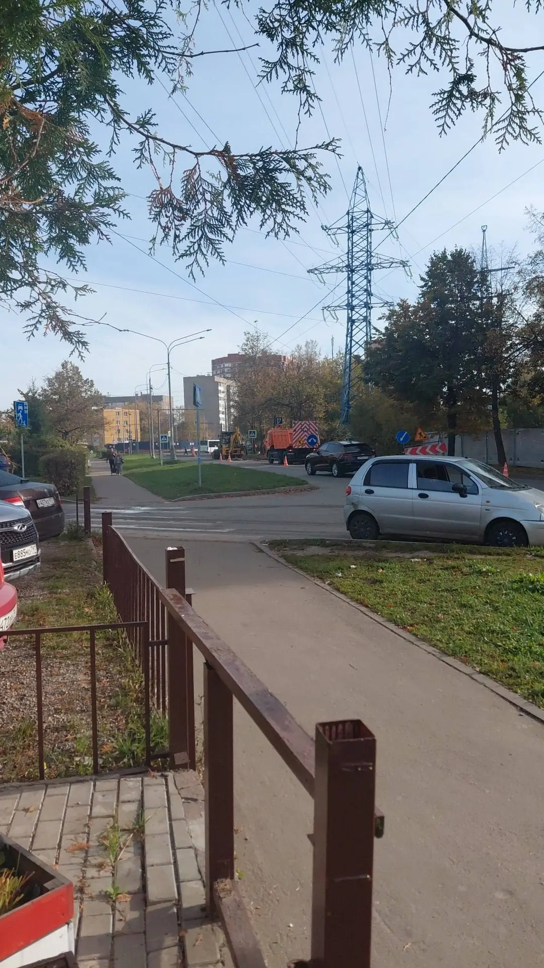 🚧 Утро на Курочкина: у 5-го дома перекрывали полосу