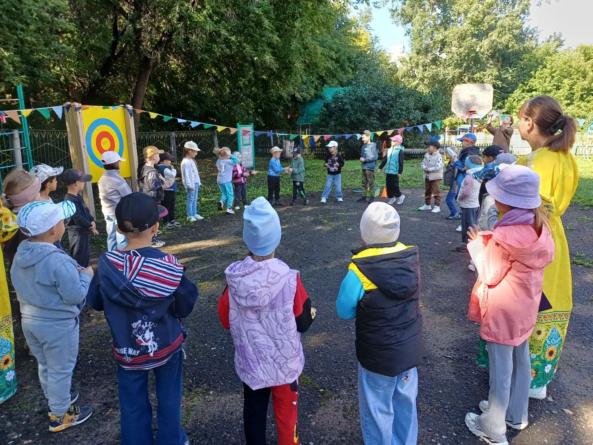 В нашем детском саду сегодня было по-настоящему солнечно и звонко! С большим размахом и...