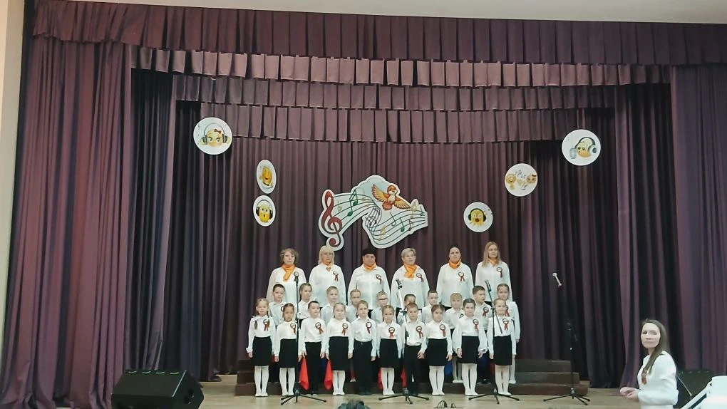 Дорогие родители, педагоги, бабушки и дедушки!
Песни ко Дню Победы, ко Дню рождения города Чистополь