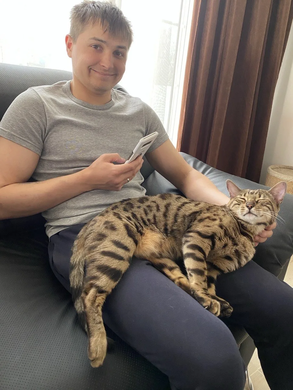 Милота дня💖 Собаки или котики? 🛷 Голосуем за самых милых питомцев мужской половины сборной России по