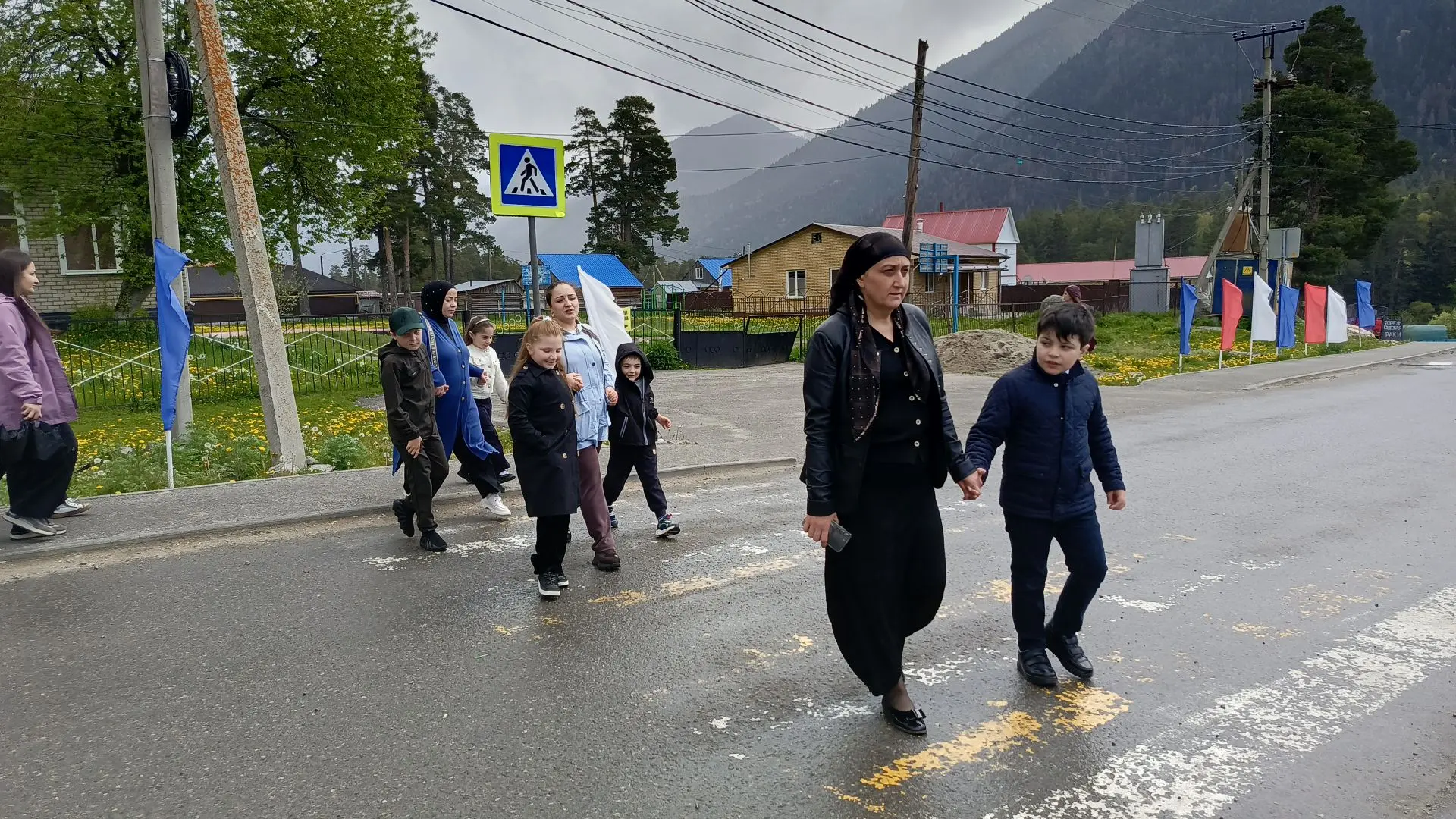 В школе прошло родительское собрание по правилам дорожного движения — тема, которая кас...