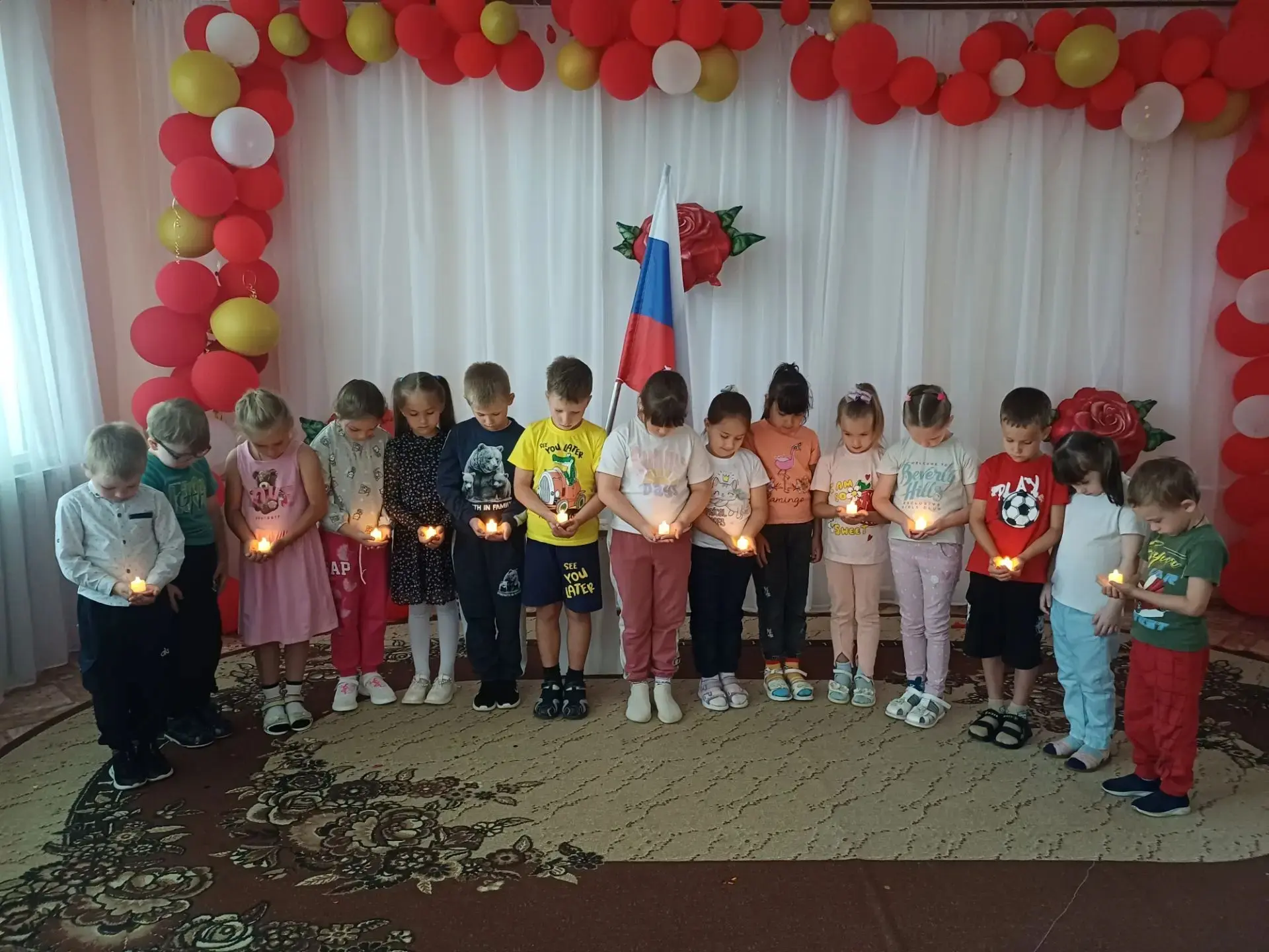 В детском саду прошла акция «Свеча памяти» ко Дню памяти и скорби

В День памяти и скорби, 22 июня, 
