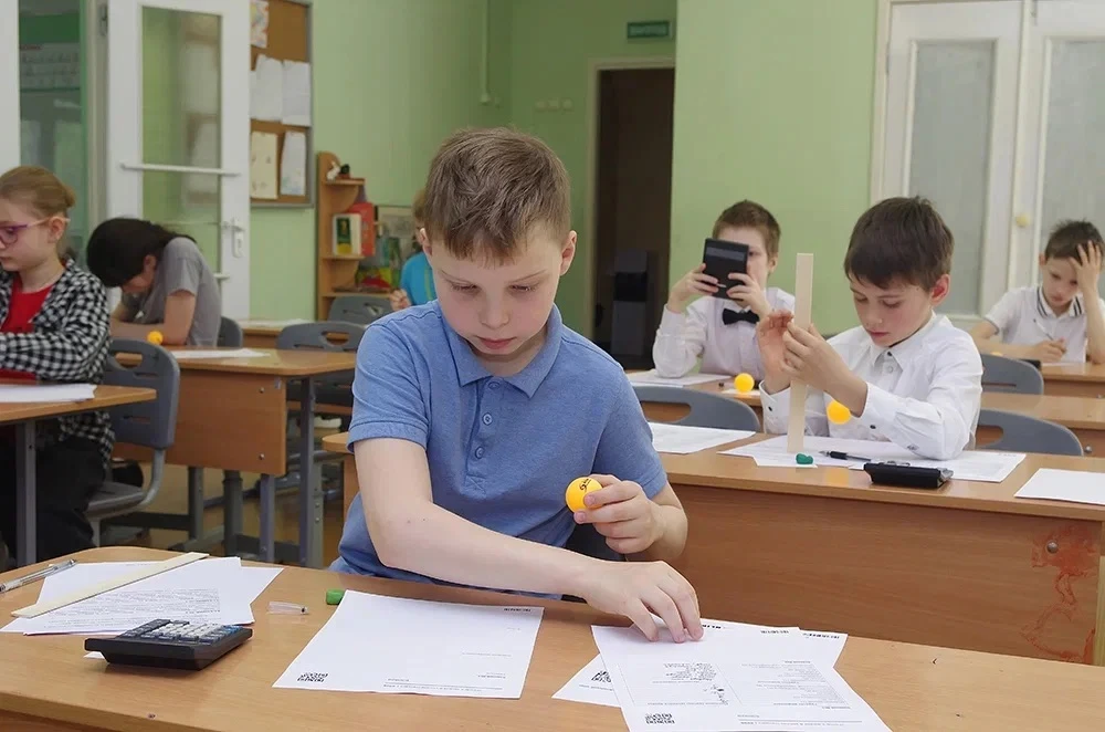 ☑️ Наша школа приняла участие в старте олимпиады «Готов к жизни в умном городе»! В торжественной обс
