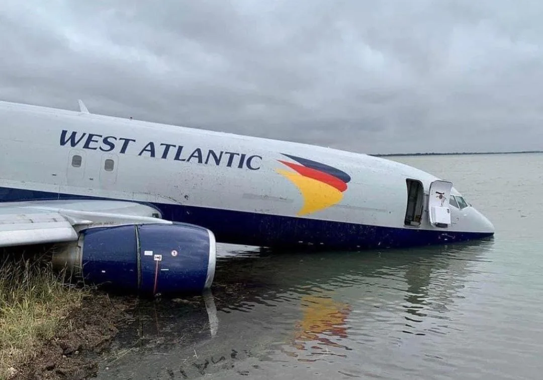Напои меня водой...💧💧💧✈