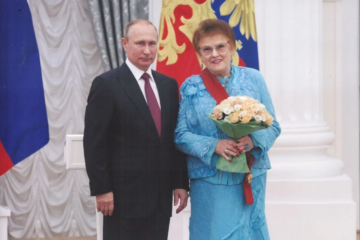 🎆 «Дома мы называем Наташу хранительницей памяти семьи», — писала Людмила Алексеевна Вербицкая в кн