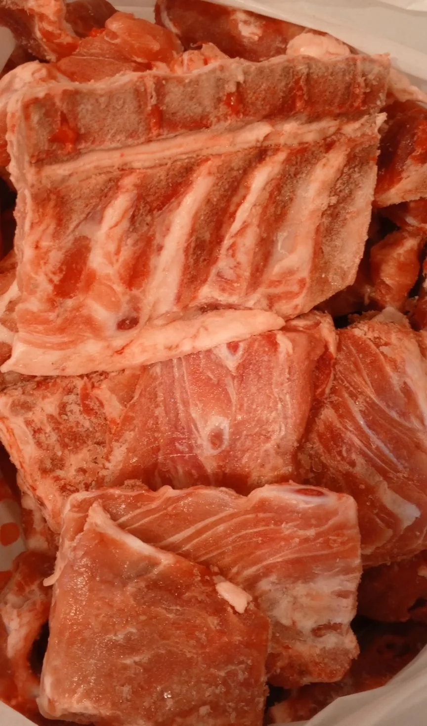 Рагу свиное 120 ₽/кг.
А так же головы куриные 110 ₽/кг.
И многое другое 😉