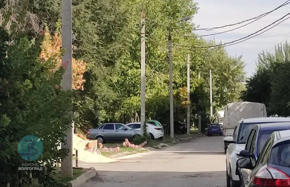 Не только на зеленой зоне: штрафовать за парковку на пустырях хотят в Волгограде и обла...