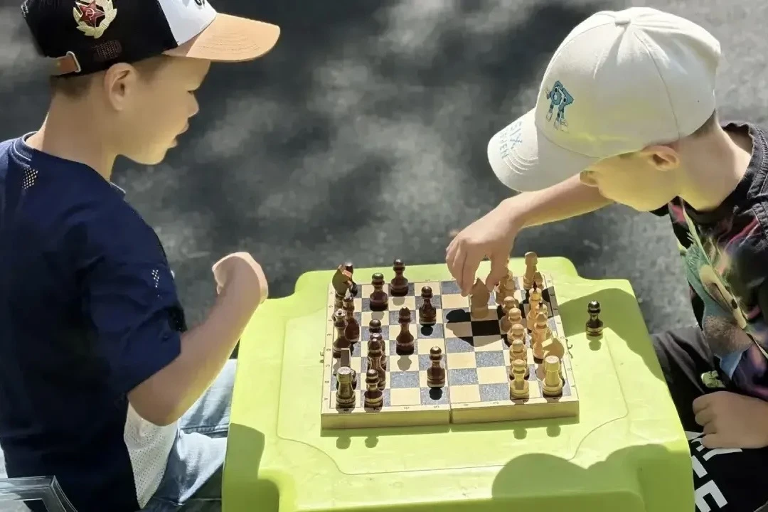 День шахмат в детском саду ♟️

Сегодня, 20 июля, отмечается Международный день шахмат. Ну а лето в д