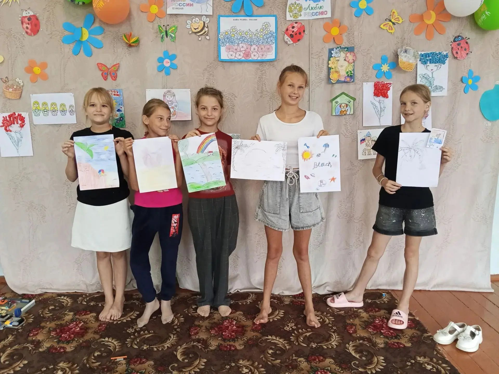 Дети часто видят в лете не просто время года, а целую палитру возможностей для радости ...