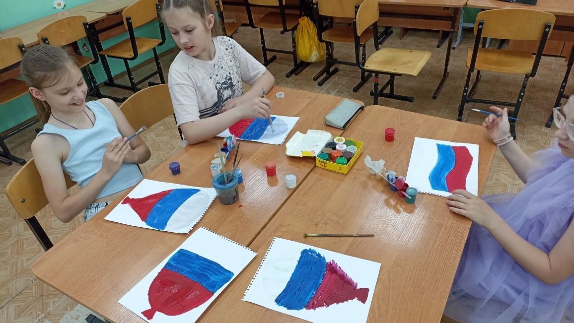 Всероссийская акция "ОКНА РОССИИ"
12 июня наша страна отмечает День России. В преддверии праздника "