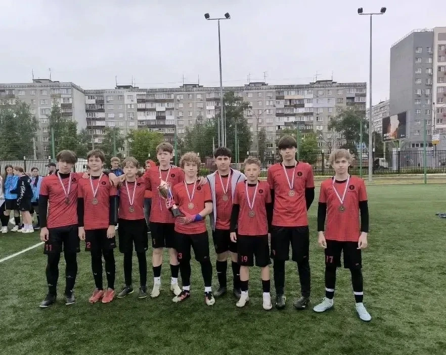 🏆 🥉МБОУ «Школа №137» - бронзовый призер регионального турнира по мини-футболу для ОО ...
