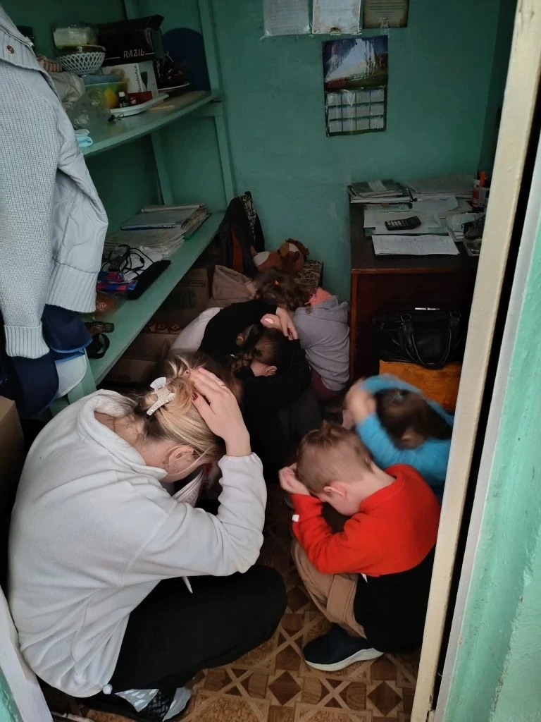 Сегодня в нашем детском саду и его филиалах прошла учебная тренировка при угрозе атаки ...