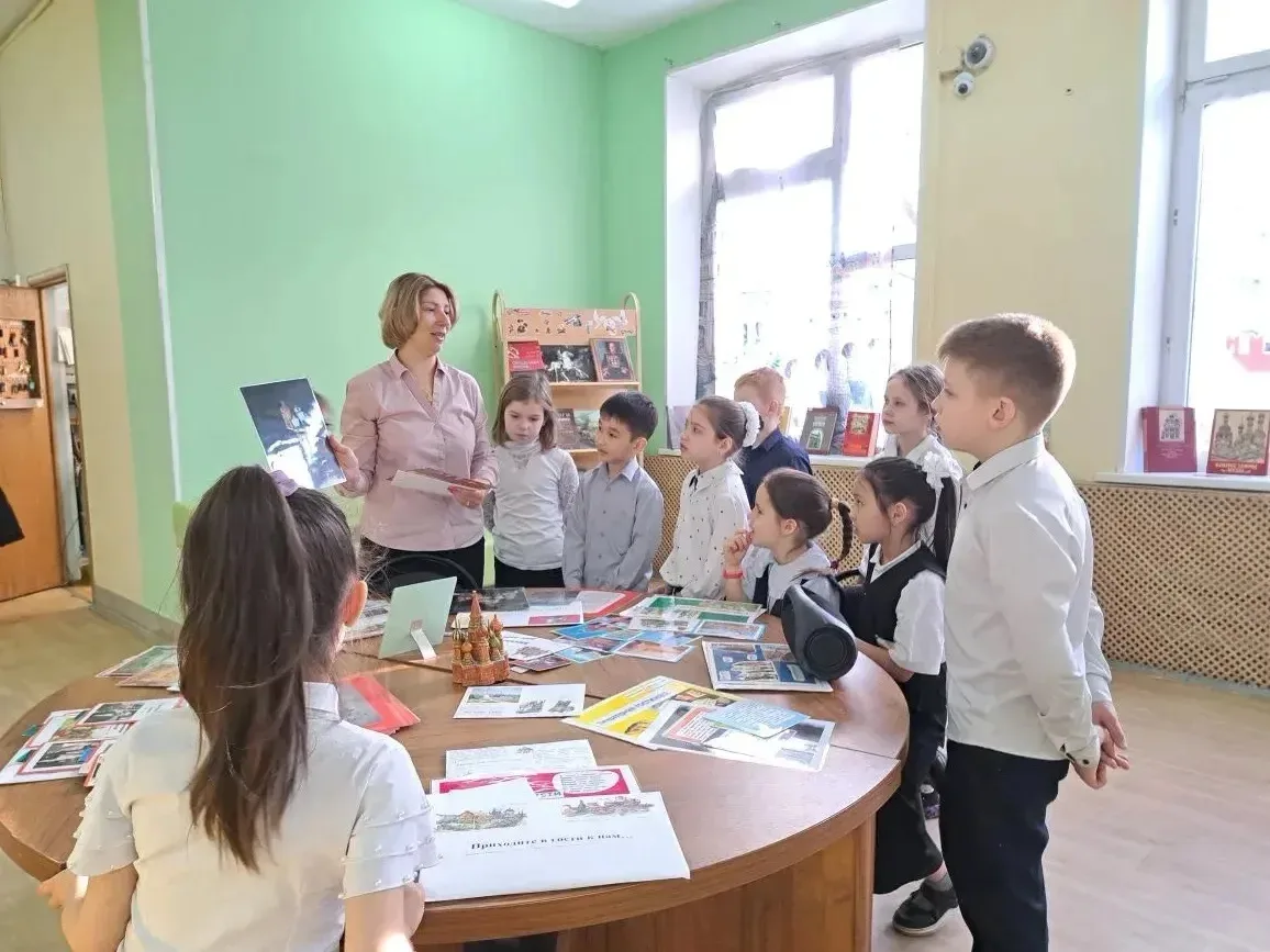 📚ИМЕНИНЫ КНИЖКИ ДЕТСКОЙ  В канун каникул на Врачебном, дом 12 кипели настоящие литературные приключе