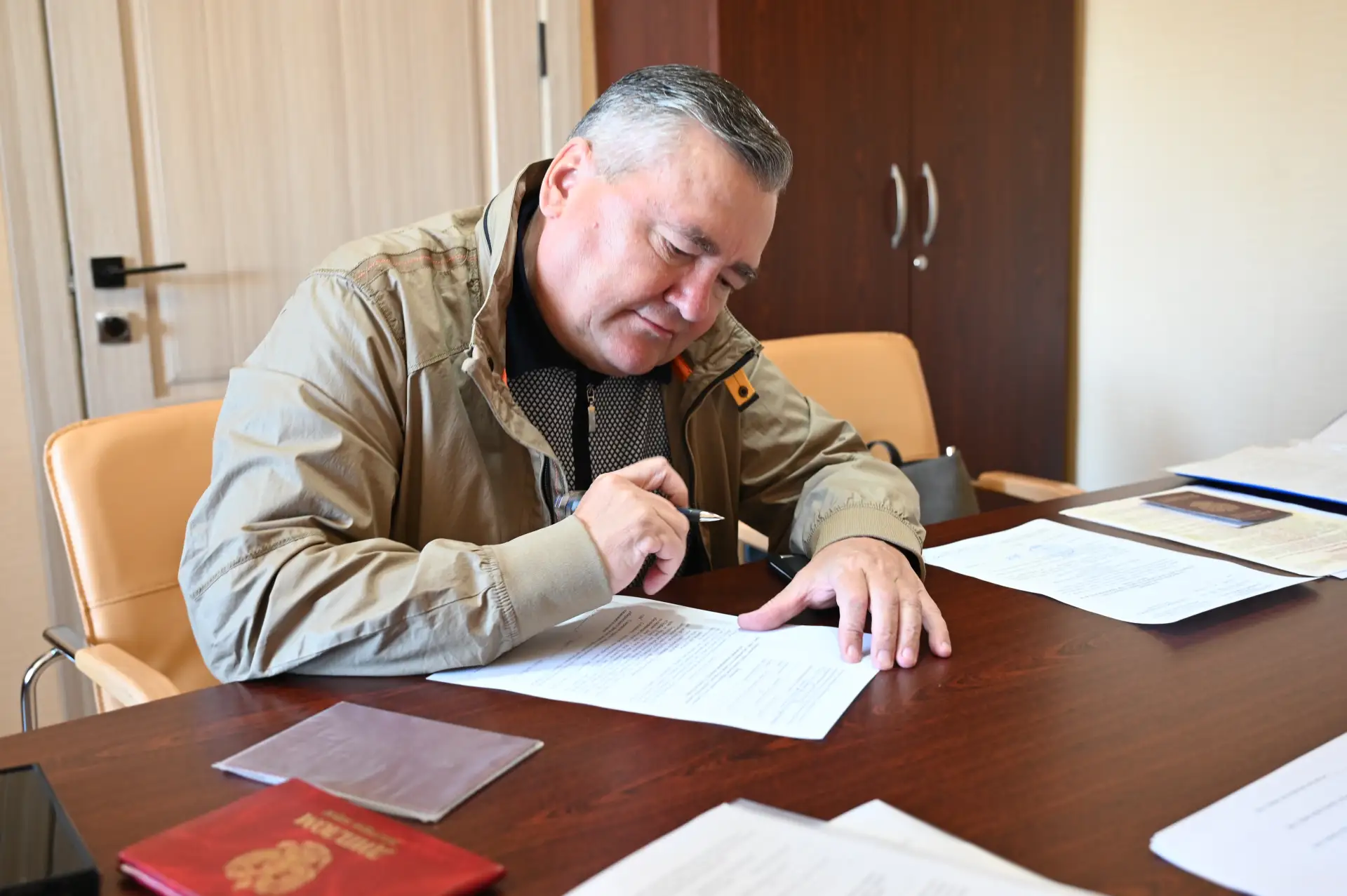 Валерий Сухих подал документы для участия в выборах в Законодательное Собрание Пермского края

Дейст