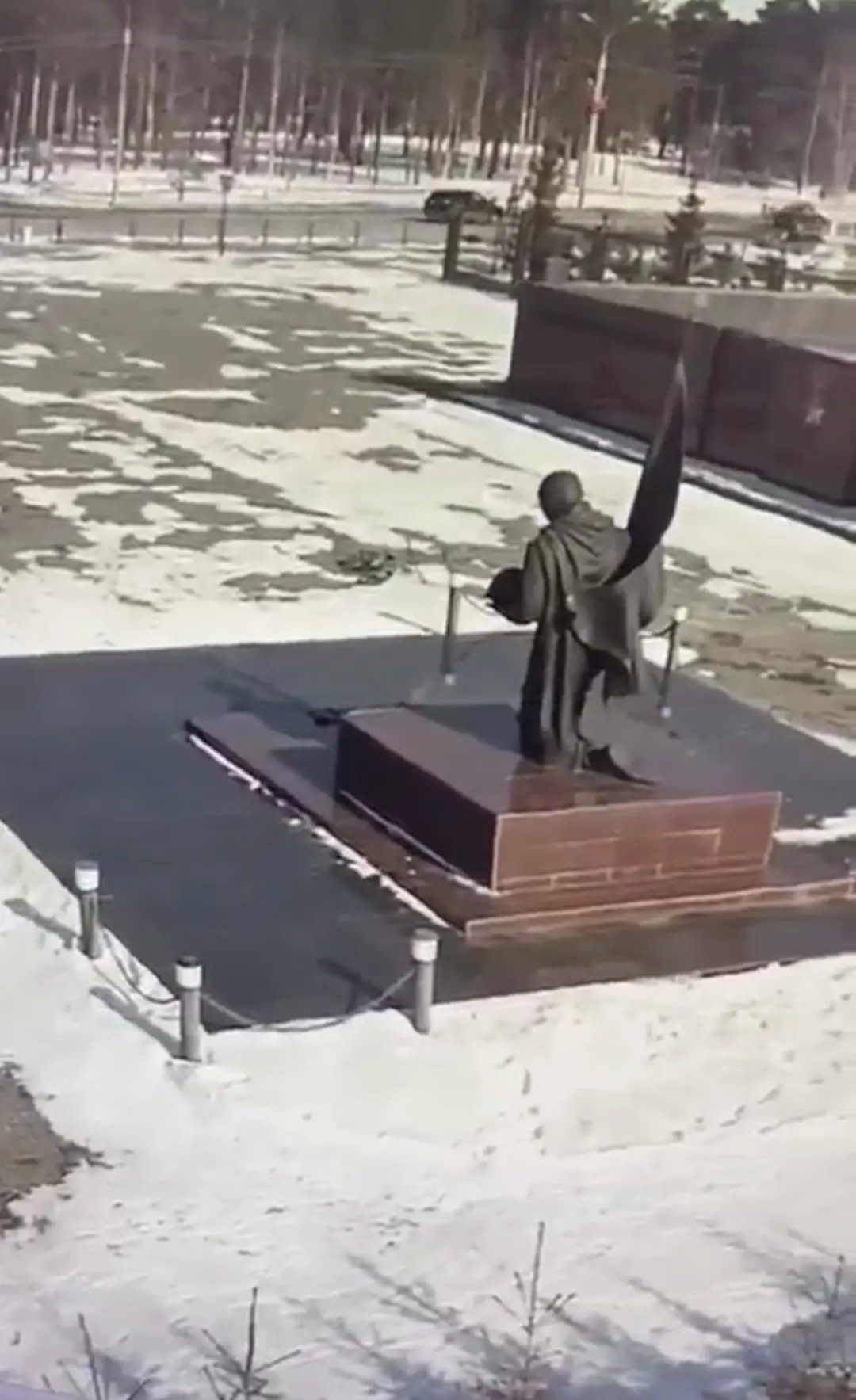 ❗️❗️❗️ ОБ ОТВЕТСТВЕННОСТИ НЕСОВЕРШЕННОЛЕТНИХ ЗА УНИЧТОЖЕНИЕ, ПОВРЕЖДЕНИЕ, ОСКВЕРНЕНИЕ ВОИНСКИХ ЗАХОР