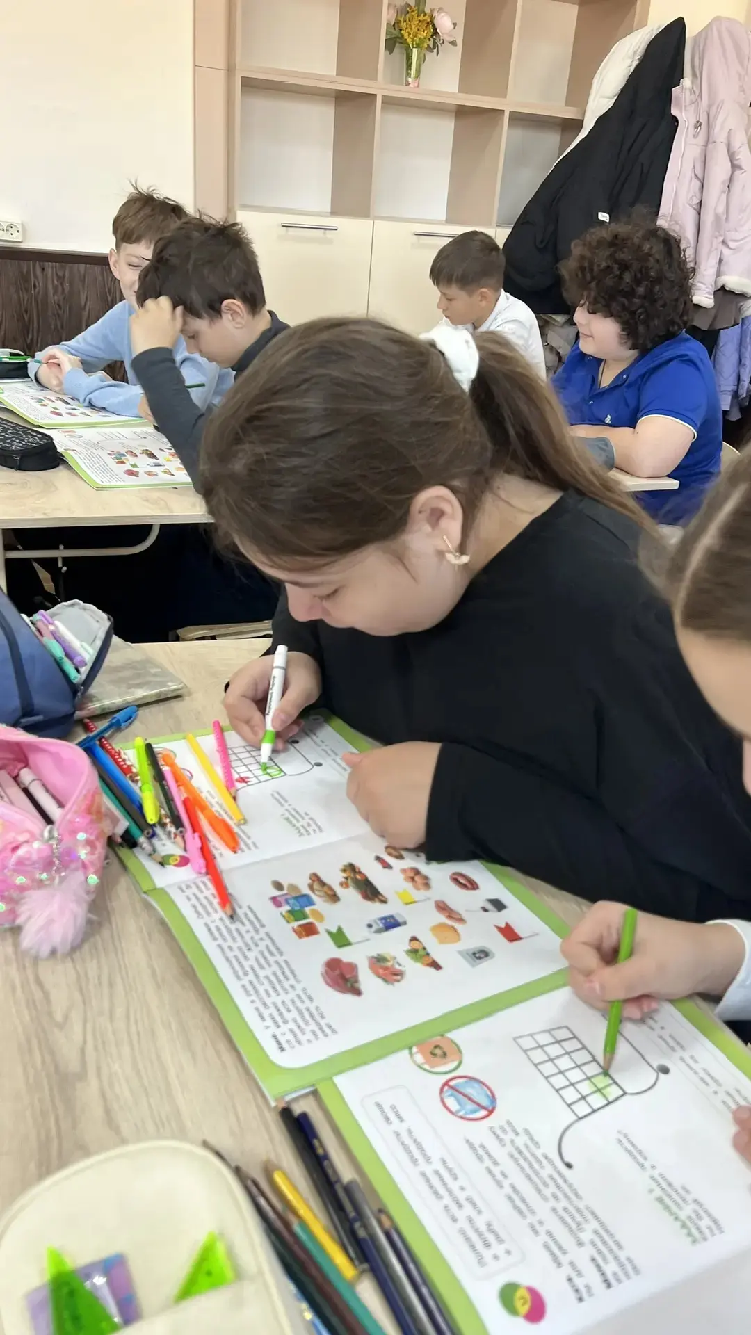 🍎 Урок здорового питания: «Ты — то, что ты ешь!» 🥦  В  5 г классе прошёл увлекательный и познаватель