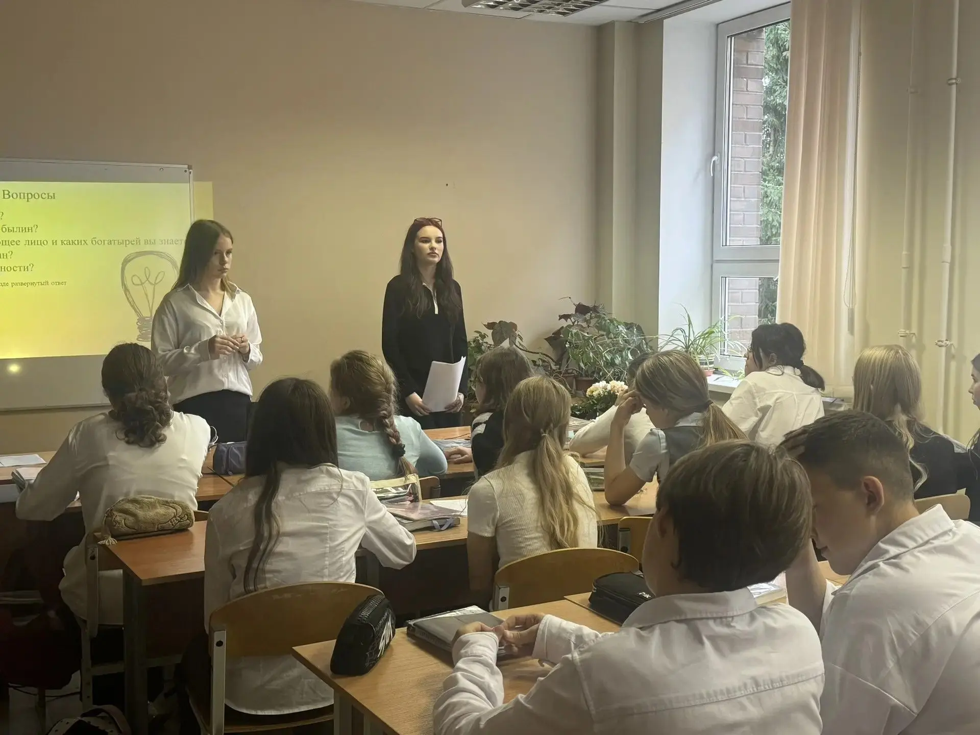 День самоуправления прошёл в школе 5 октября, традиционно совпав с празднованием Дня уч...