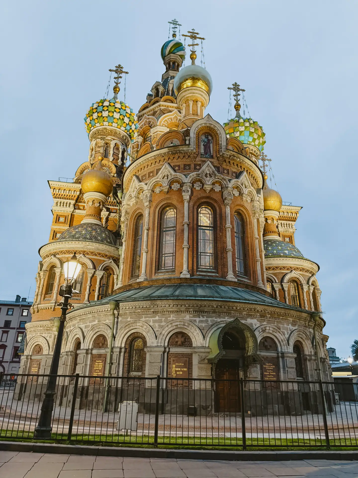 Ленинград звучит в преданиях…
