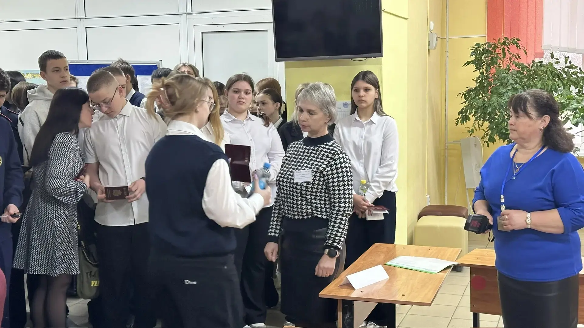 Девятиклассники Елецкого муниципального округа приняли участие в тренировочном ОГЭ по русскому языку