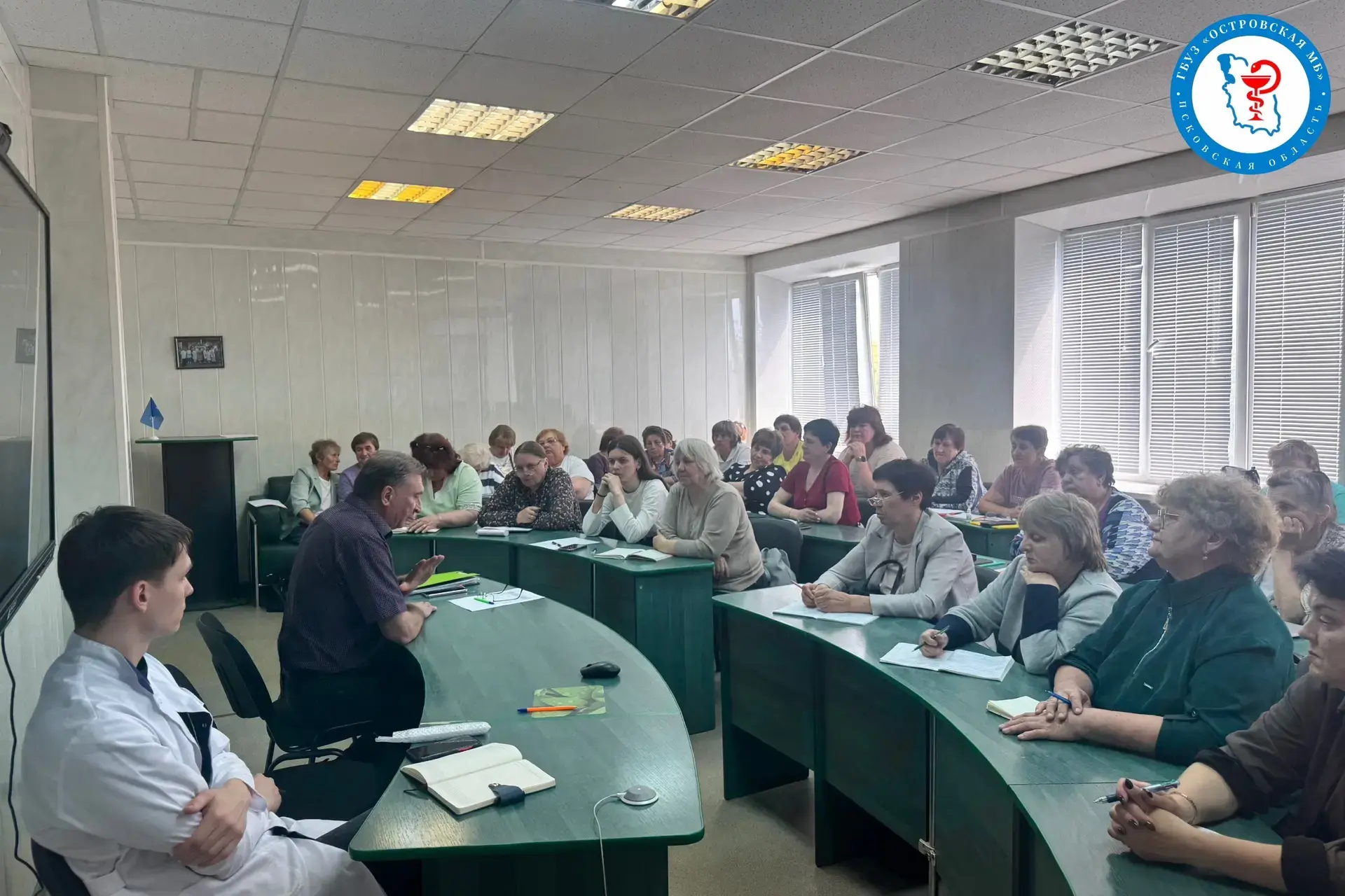 В ГБУЗ ПО «Островская МБ» прошло собрание фельдшеров