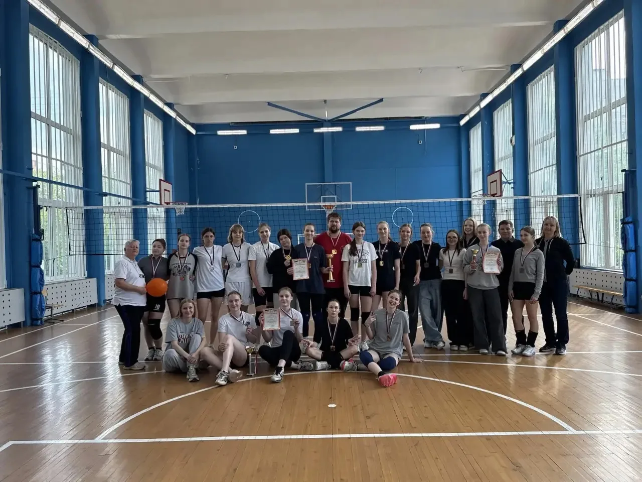 🏐13.05.2026 на базе ГБОУ СОШ №16 прошел финал по волейболу среди девушек 2009-2010 г.р. в рамках рай