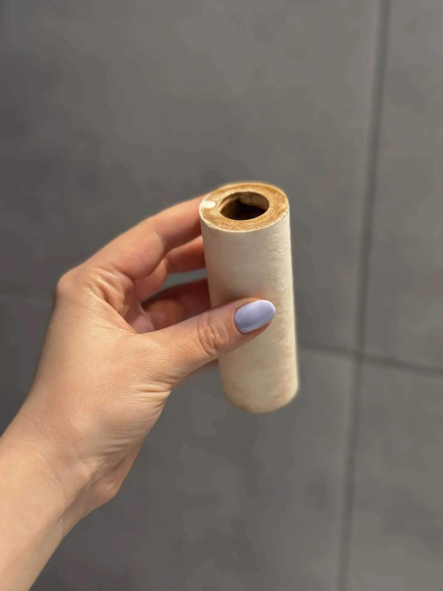 После переезда в новую квартиру у Мишани снова стала шелушиться кожа, какие-то высыпани...