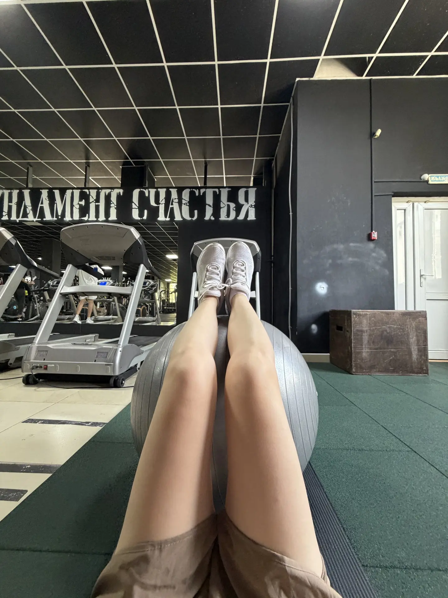 Как проходят наши будни✨

🏋🏻Утром тренажерный зал (если это понедельник/среда или пятница)
🧸Потом