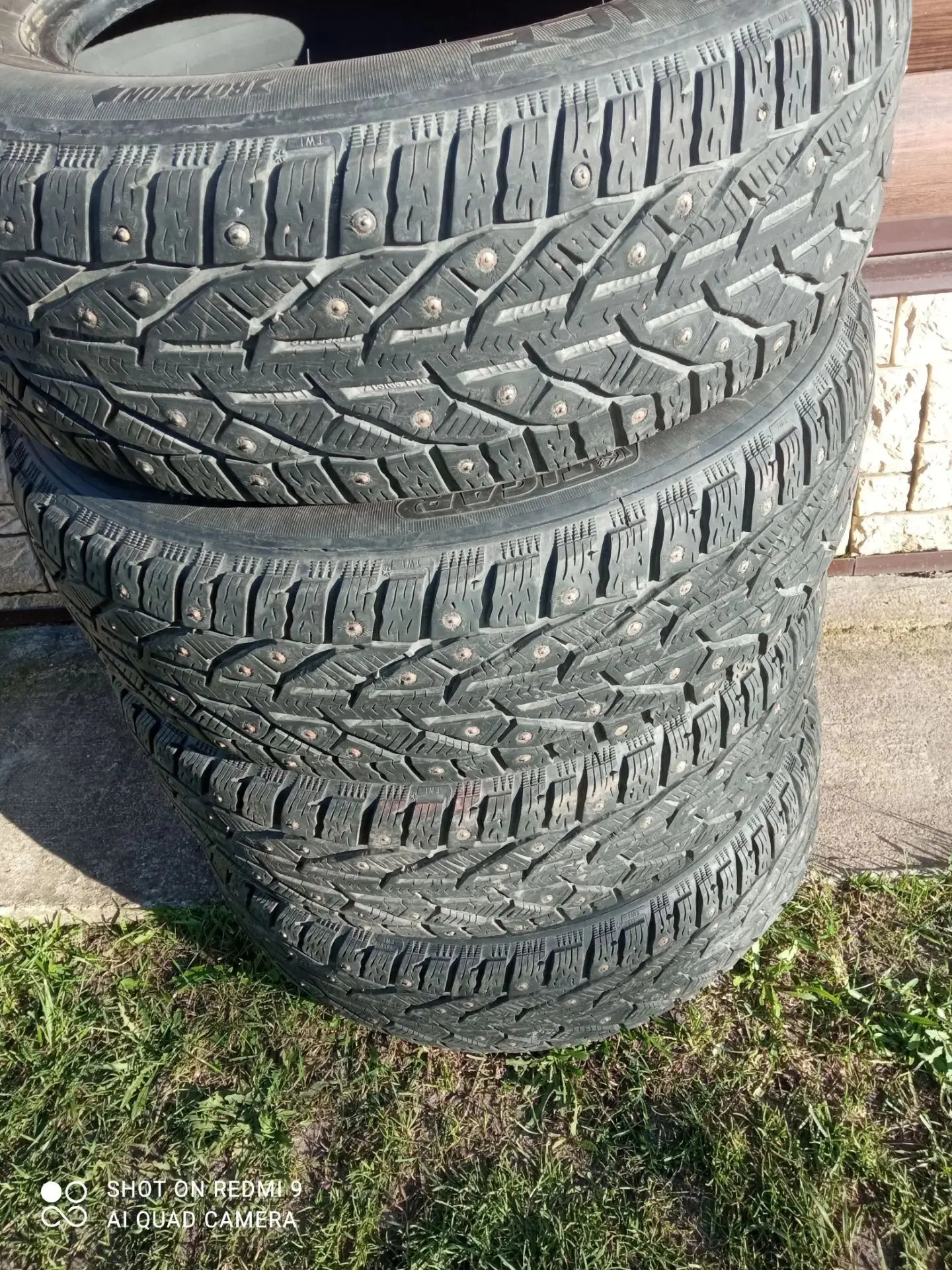 Зимняя шипованная резина, Tigar SUV Ice 215/65 R16 2018 года