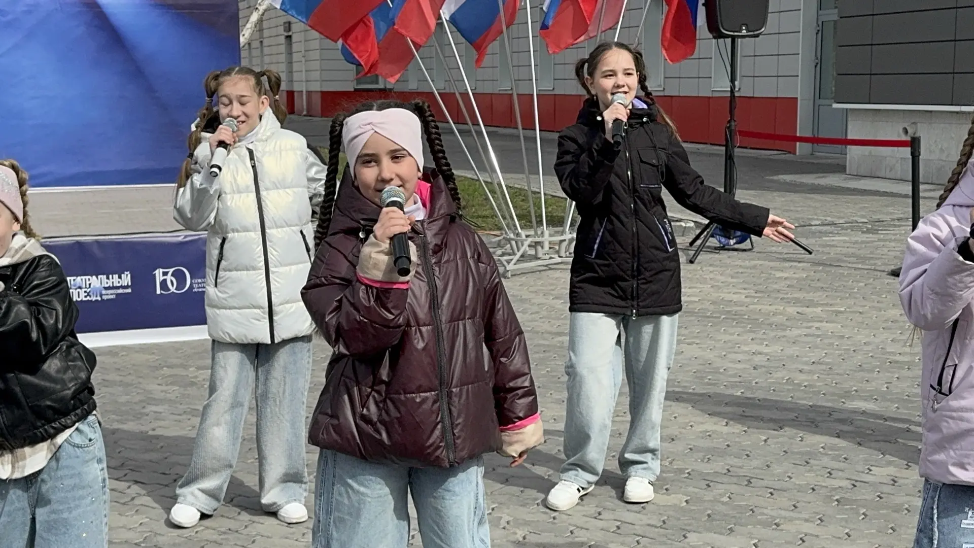 🎭 Сегодня наша Тында стала настоящей театральной столицей!  Город стал свидетелем уникального культу