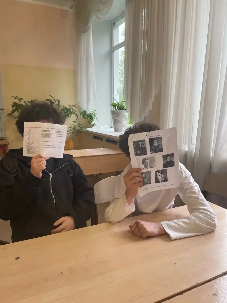 В рамках фестиваля «ПредпоЧтения» для 7-х классов был проведен "Литературный марафон".  Вспомнили ли