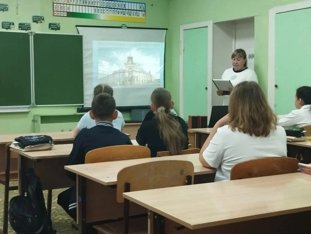 Сегодня в рамках мероприятий, посвящённых Году народного единства, сотрудник музея Елен...