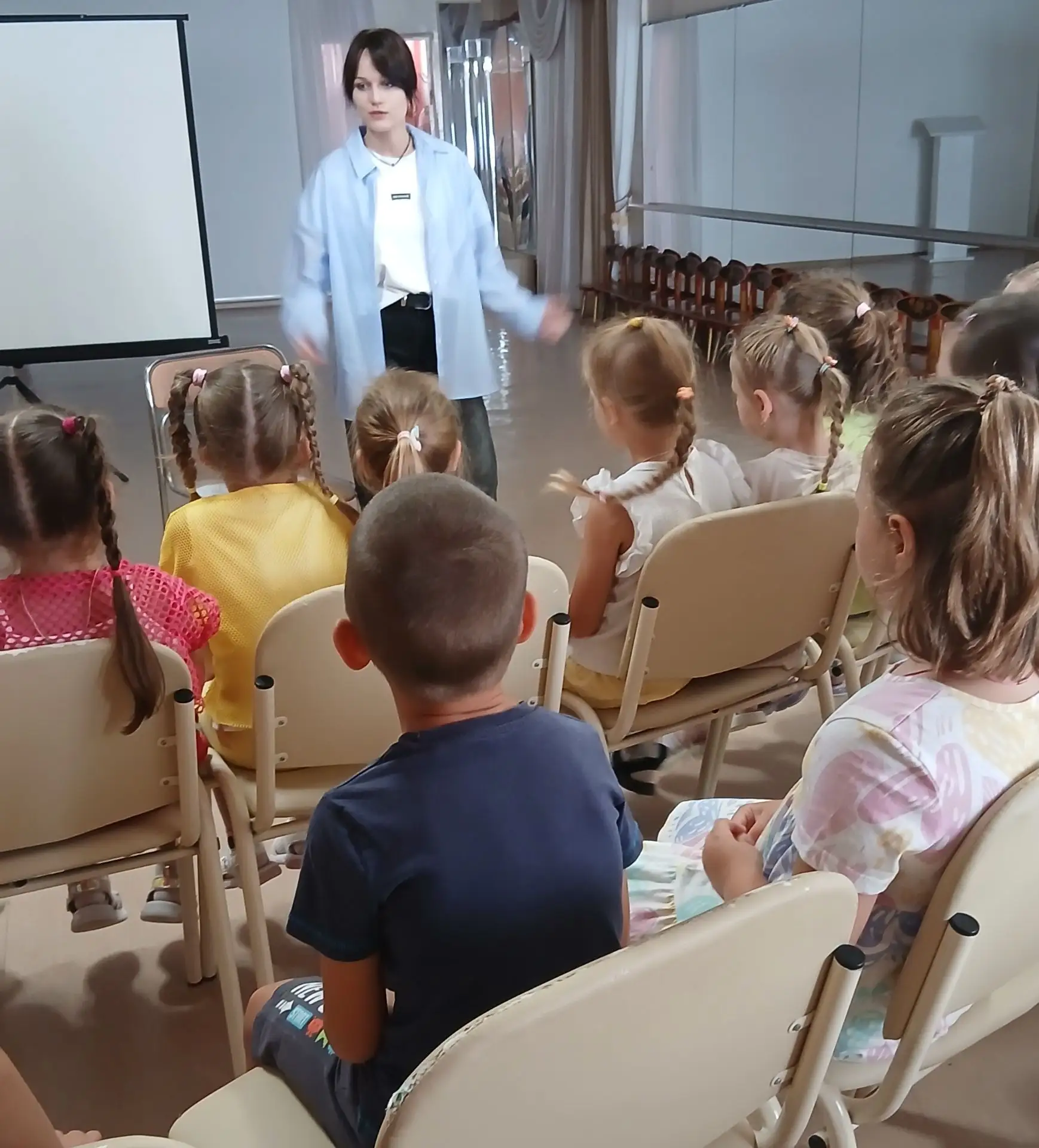 🧛‍♀️🎉Ух, какой был сегодня  интеллектуальный заряд у ребят старшей группы №11! ⚡️