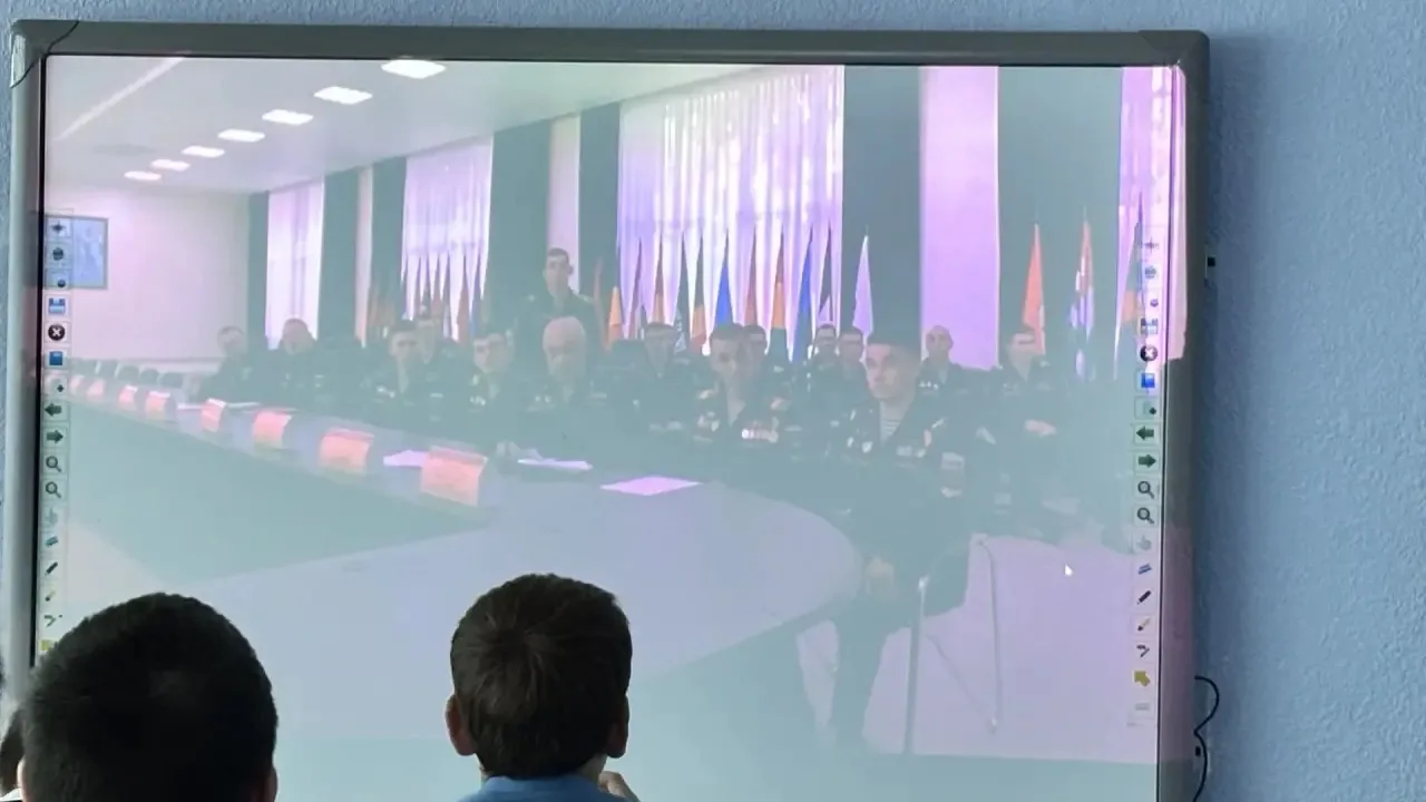 У нас состоялся телемост с Дальневосточным военным общевойсковым училищем им. Маршала С...