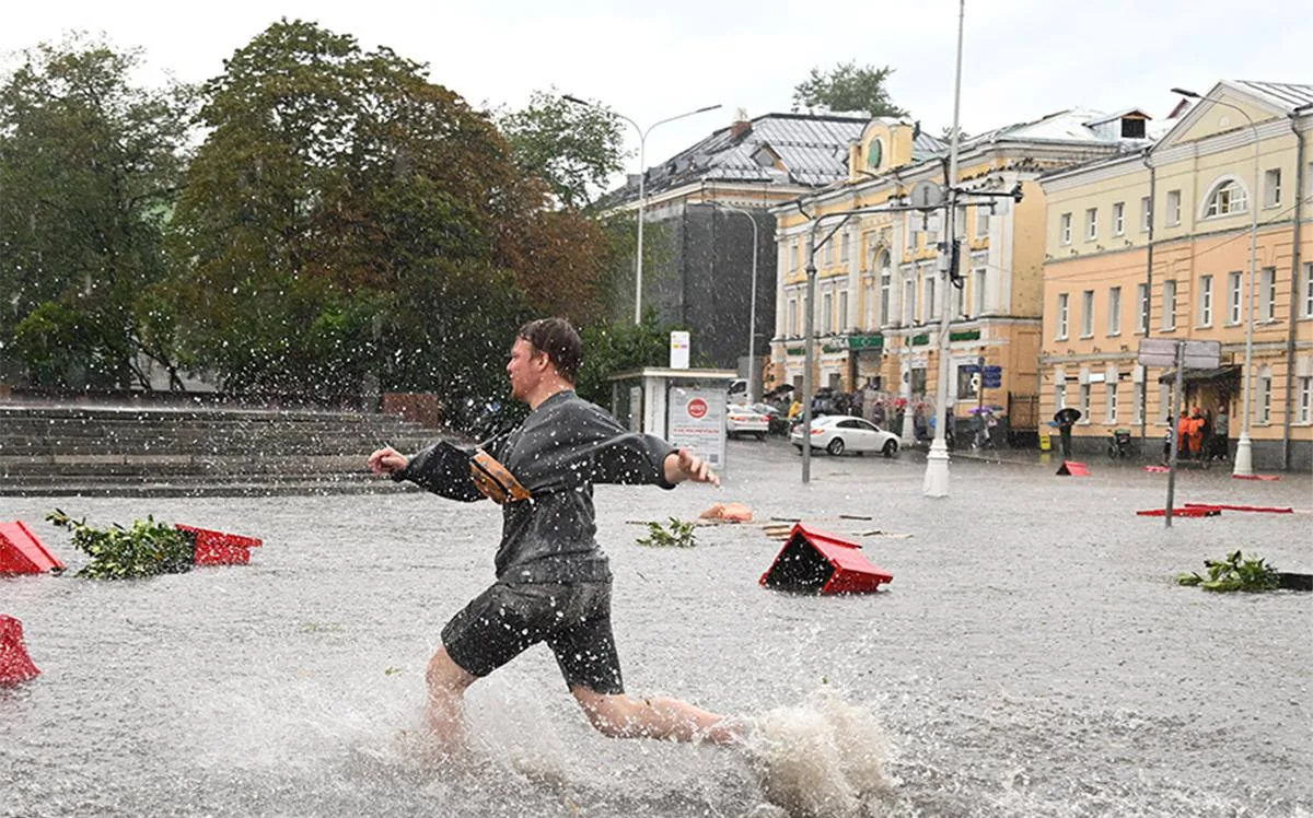 ⛈️Аномальные ливни накроют Москву в выходные, — синоптики.